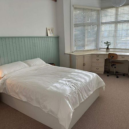 Golders Green Apartment Лондон Екстериор снимка